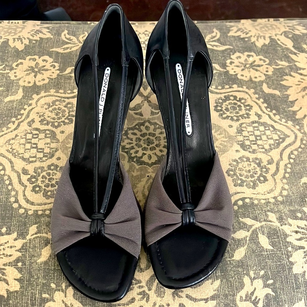 Donald J Pliner 3-inch heel, size 9, black and gray in color, never worn!